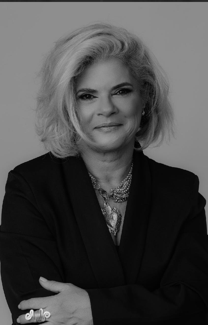 Maria Helena Ribeiro De Checchi