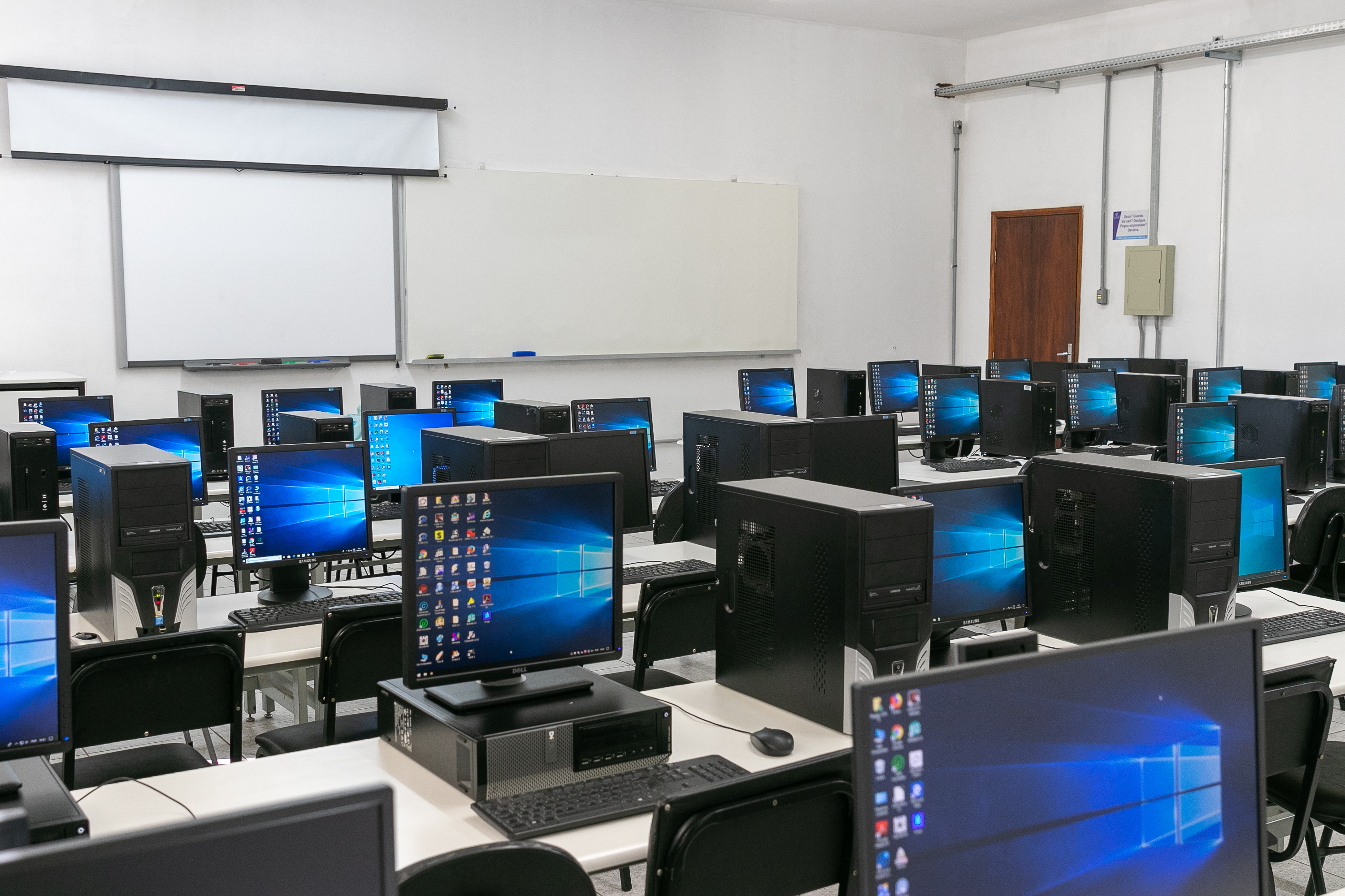 LabTEVE - Laboratório de Tecnologias para Ensino Virtual e Estatística