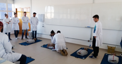 Estudantes do curso de Odontologia recebem treinamento em suporte básico de vida à vítima de parada cardiorrespiratória