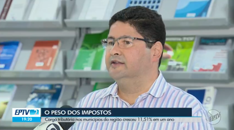 Impostos em produtos crescem nos municípios do Sul de Minas; professor da UNIFAL-MG comenta assunto em reportagem