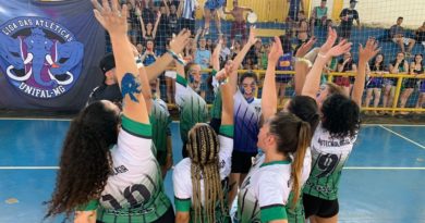 Liga das Atléticas da UNIFAL-MG alcança resultado inédito nos Jogos Universitários de Minas Gerais; grupo conquista troféu e garante lugar no pódio da primeira divisão do campeonato