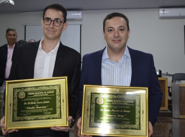 Professores de Medicina da UNIFAL-MG recebem títulos de Honra da Câmara Municipal de Alfenas; profissionais foram reconhecidos pelos trabalhos na área de saúde e educação