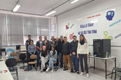 Professores da UNIFAL-MG participam de curso de impressão em 3D com o Nidus Lab Maker; o evento foi promovido pela Agência de Inovação e Empreendedorismo e a Incubadora de Empresas de Base Tecnológica
