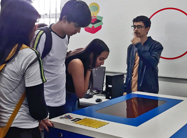 Projeto Jovem Empreendedor promove visita de estudantes do Ensino Médio de Alfenas aos espaços de empreendedorismo e inovação da UNIFAL-MG