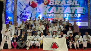 Atletas do núcleo UNIFAL-MG de Karatê conquistam 14 medalhas no 30º Troféu Brasil de Karatê Interestilos