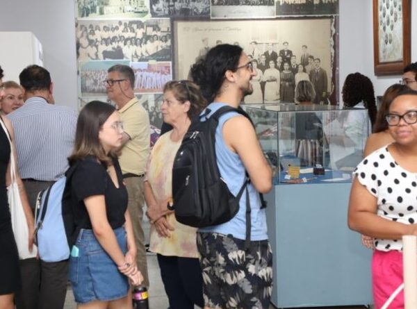 Exposição permanente “Recortes da EFOA à UNIFAL-MG” é aberta para visitação públicaMostra faz parte das…